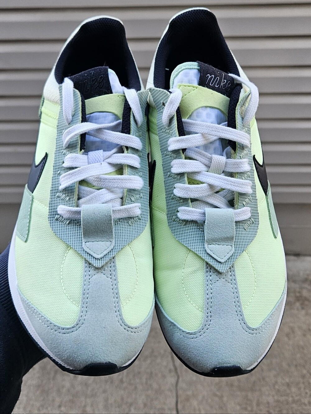 Women's Nike Air Max Pre Day - Picture 2 of 4